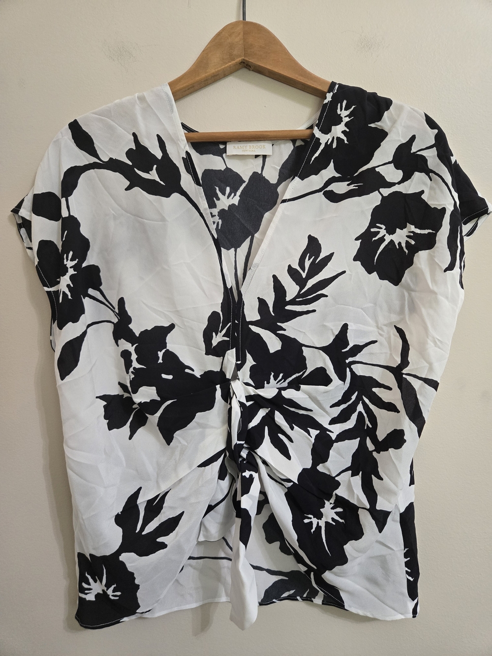 Ramy Brook Cardin Floral Silk Blend Crop Blouse Women's M/L Tie Front BlackWhite